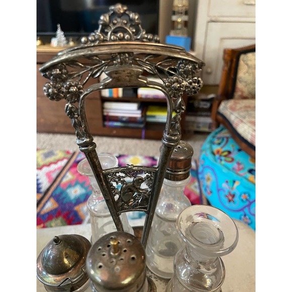 SOLD | Antique Victorian Silver Table Set - Picture 4 of 11